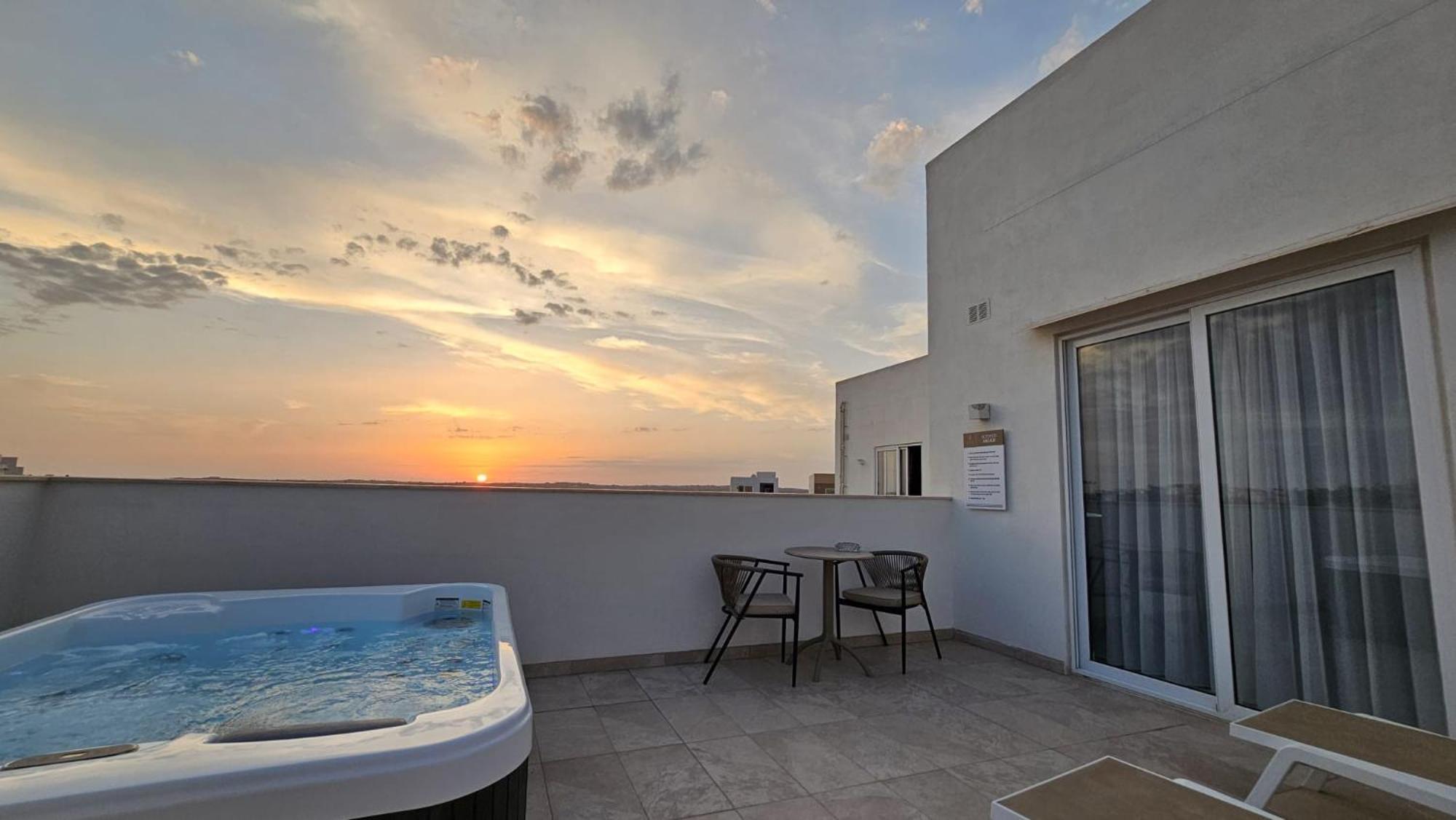 100 Boutique Living Hotel Rabat Kültér fotó